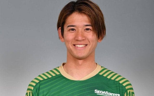 福岡が東京VのFW佐藤凌我を完全移籍で獲得、地元出身でプロ入り2年連続2桁得点「博多の男らしく」