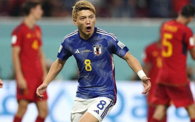 「すげえwwwwww」「スゲー人脈」W杯で2ゴールの堂安律が渋谷の焼肉店で久々再会の2ショット「久しぶりに会えてうれしかった〜」