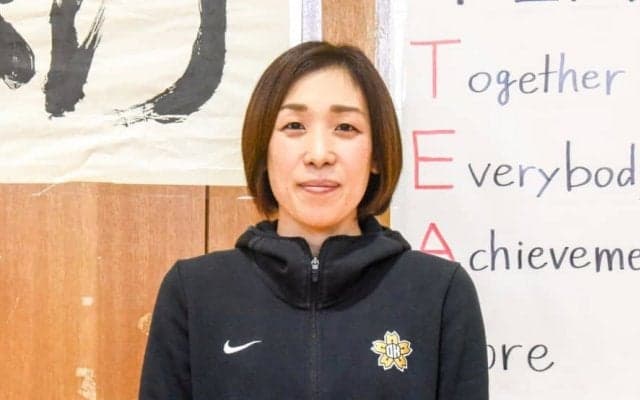 恩師をサポートして母校の桜花学園を率いる長門明日香コーチ「選手の気持ちに全力で応えてあげたい」