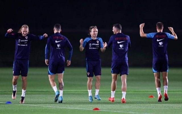 「最高だ！」「芸術的」粋なプレゼント！3位を目指したクロアチア代表に届いた幼稚園児が書いた似顔絵が大反響「三角ドレスのモドリッチは最強だな」