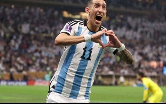 「試合中は気が付かなかった」GKとの1対1を冷静に仕留めたディ・マリア、確実にネットを揺らすための“一工夫”が話題に！「ホンマやん」