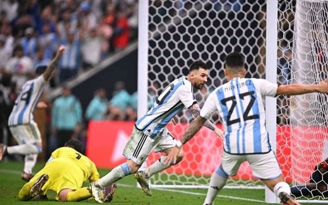 「鬼気迫る決勝戦」の果てに優勝したアルゼンチンサッカーを作る「2つの要素」【“計25大会出場”ジャーナリストのカタールW杯】