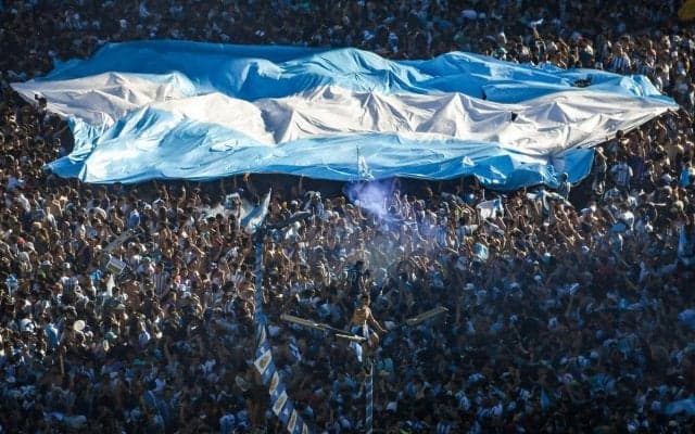 W杯優勝にアルゼンチン国内はお祭り騒ぎ！首都の広場をファンが埋め尽くす「いつか日本もこうなりない」