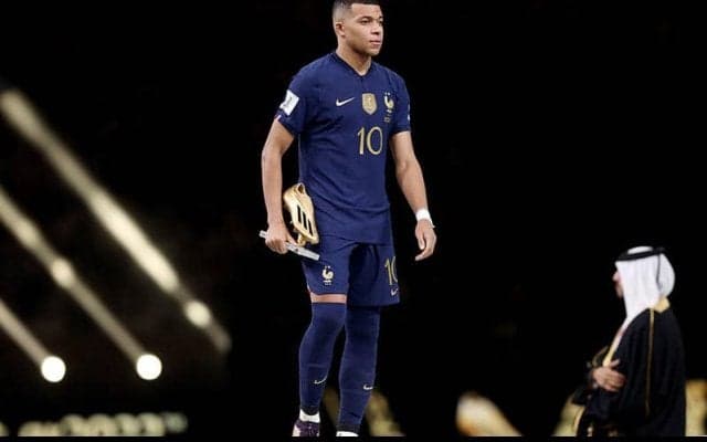 カタールW杯得点王に輝いたムバッペ、ルーニーがユナイテッド移籍勧める「PSGは相応しくない」
