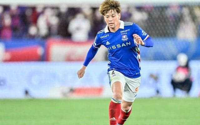 「私服…かわいい…」「かっこよすぎ」横浜FM永戸勝也が「ARIYAしか勝たん！」と車との写真を公開も、「勝也しか勝たん！」の嵐！ オフショットが大反響