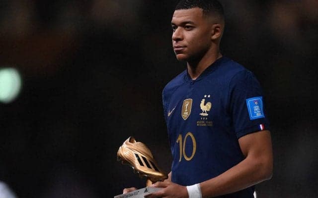 「また来るよ」得点王も連覇逃したムバッペが心境綴る、ファンは「夢を見させてもらった」と労い