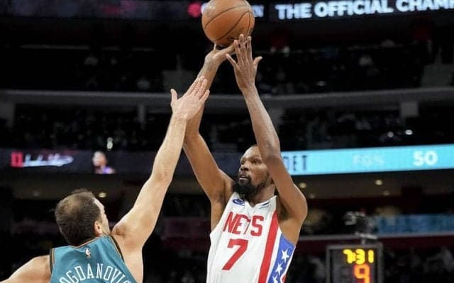 約3分間で圧巻の20得点…ピストンズ戦で“スーパーゾーン”に入ったデュラント