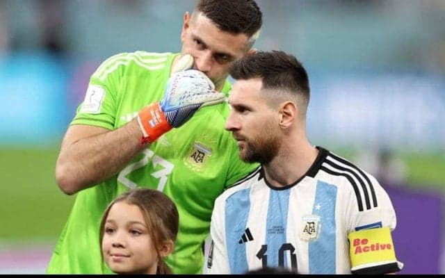 「○○の画像を選択してください」メッシを愛するアルゼンチン守護神の“画像認証”風投稿が大反響！「ナイスなアイディアだ」