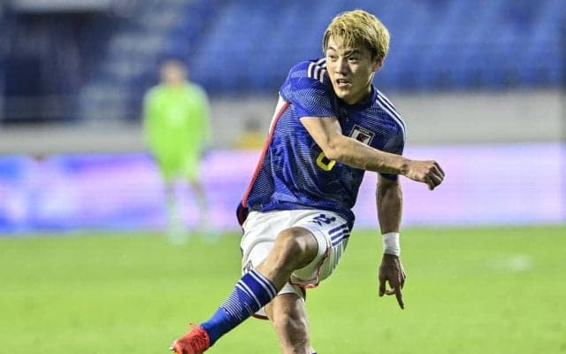 「FIFA公式で真ん中は興奮します」堂安律が「W杯全32か国デザイン」でセンター飾る！ 「メッシより、エムバペより目立っとるぞ」とファンも驚きの声