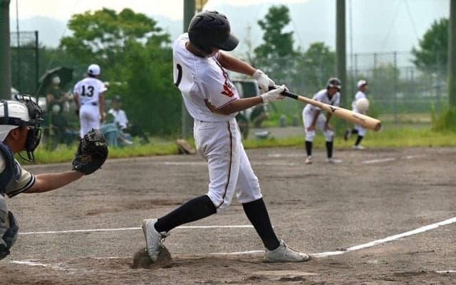 バントもサインもなし…中学生なのに木製バット　異色チームが求める“究極のゴール”とは