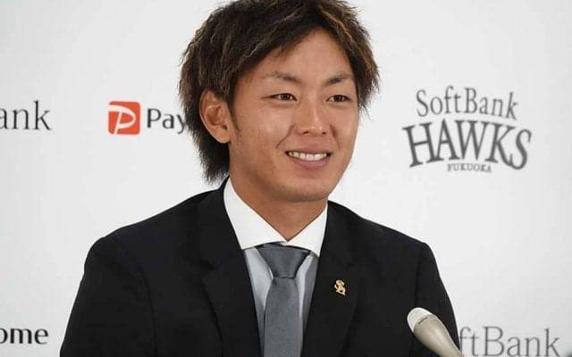 鷹・今宮健太、年俸3億円で新たに2年契約　「恩返しする野球生活にしていきたい」