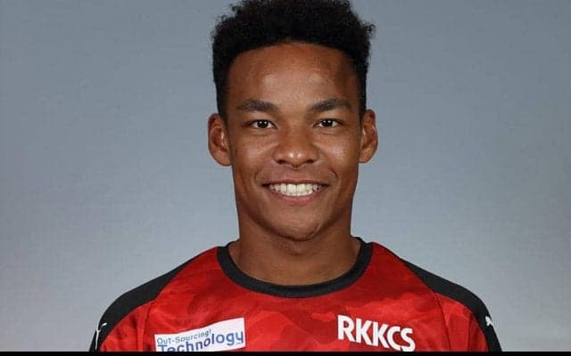 熊本にレンタル中の広島DFイヨハ理ヘンリーがプレーオフで戦った京都へ移籍「タフに戦う」