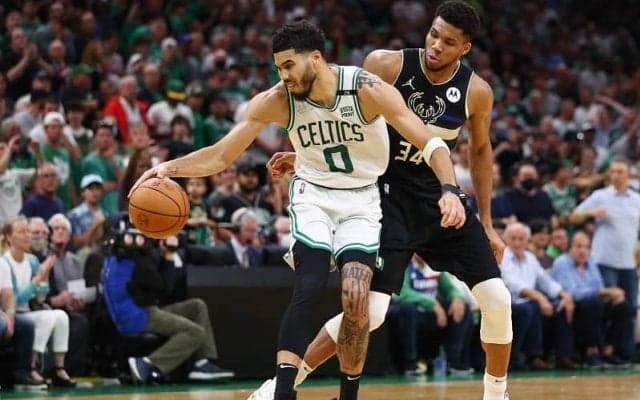 今年も注目カード目白押し！ NBAクリスマスゲーム2022にまつわる注目の数字