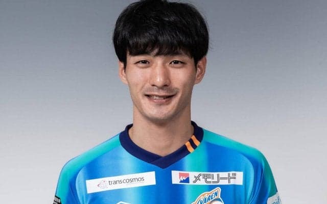 長崎がDF高橋峻希と契約更新、今季加入で18試合に出場「持っている力を最大限に出して戦います」