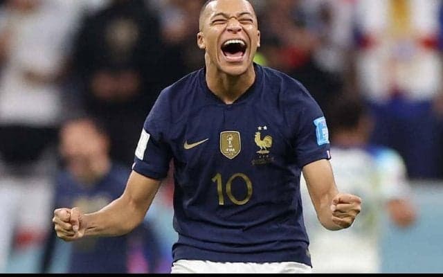 W杯連覇逃すも絶大なインパクトを放ったムバッペが24歳のバースデー報告！2026年W杯でも27歳