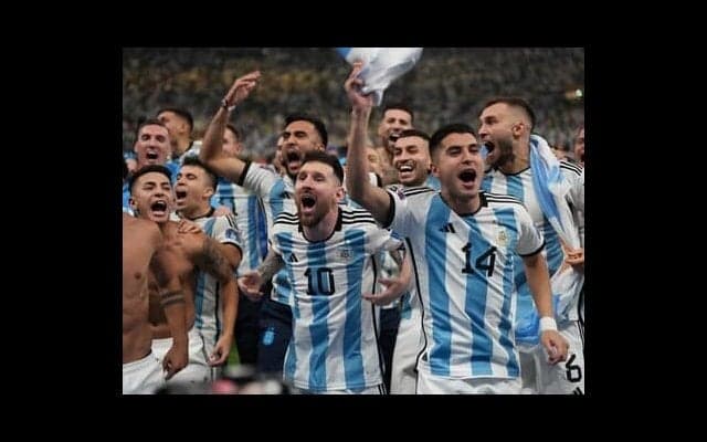 心を開いたメッシと真剣に成功したい若い世代の結束。アルゼンチン人記者が明かすＷ杯優勝秘話