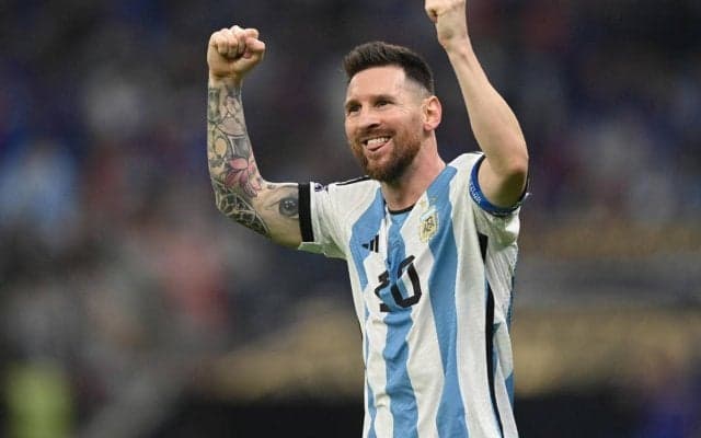 「理解しようとしてはいけない」W杯制覇のメッシ、中止となったパレード中の自撮りやファンの姿を投稿「史上最高だ」「この国はあなたに最大限の感謝を送る」