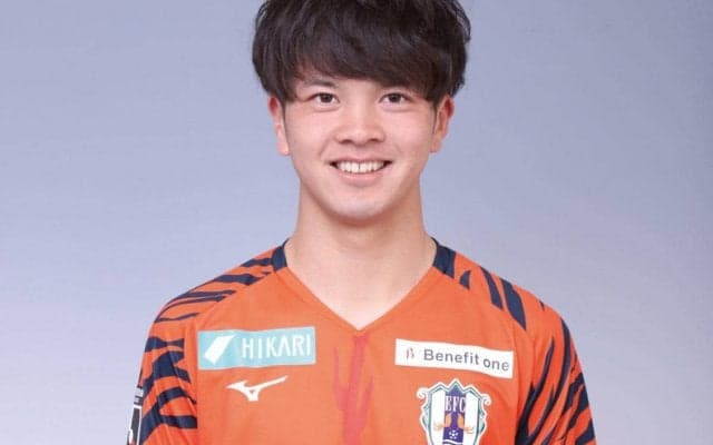 愛媛が21歳DF吉田晴稀の復帰を発表、今季はJFL高知でプレー「成長した姿を」