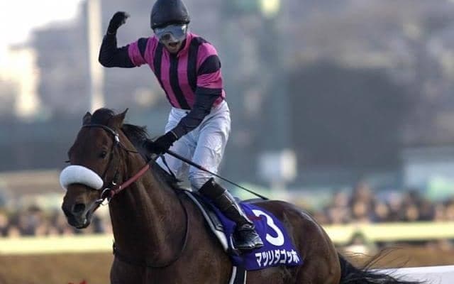 『M-1グランプリ』から有馬記念を予想！ 優勝が“非”吉本の年は人気薄が激走!?