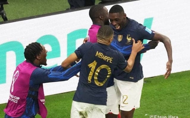 練習場で「ブラボー！」の声！ フランス代表がカタールW杯の裏側を見せた「秘蔵動画」が24万回再生！ 「言うべきは一言しかない。ありがとう」とファンも感謝