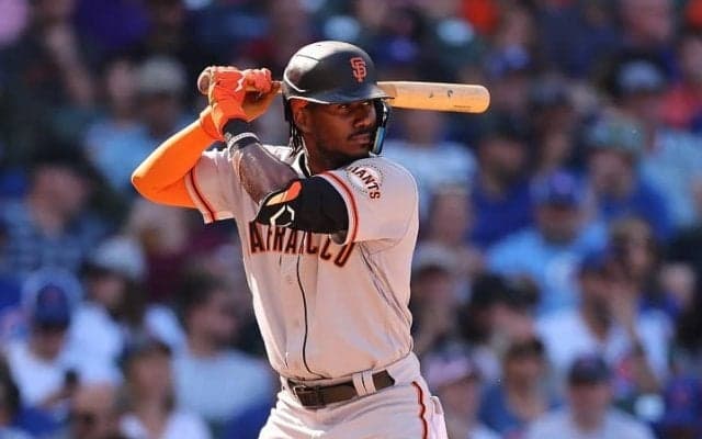 「そこを我慢できれば、オスナになれる」巨人の新外国人に球界ＯＢから早くも突きつけられた「課題」とは