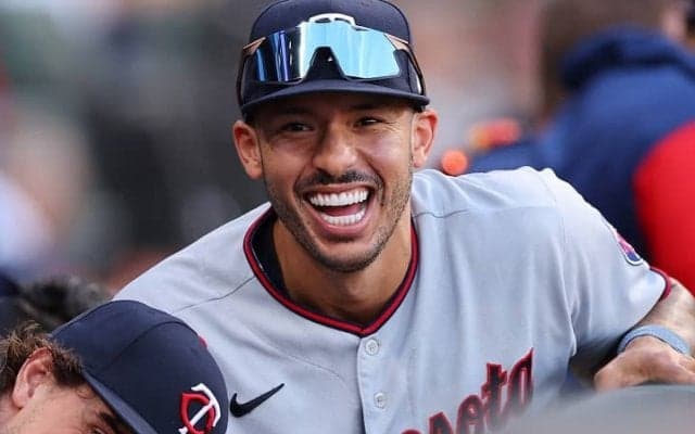 ジャイアンツと合意のコレアが一転メッツと合意の「なぜ？」　過去に岩隈、前田、岡島、野口らも泣いた身体検査