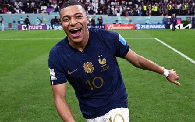 ムバッペに新恋人？ かつてPSGでプレーした元オランダ代表DFの元恋人のモデルと噂