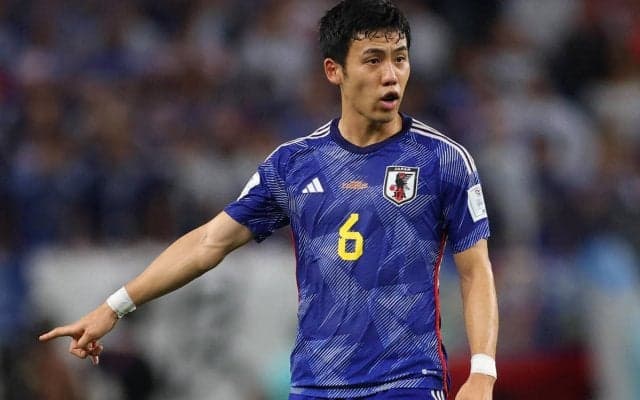 日本代表MF遠藤航がオフショット公開、JOYやハリー杉山と団らん食事会「帰国時の恒例となりつつある」