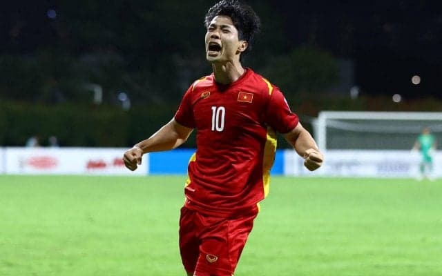 “ベトナムのメッシ”がJリーグへ、J1昇格の横浜FCが水戸でもプレーしたベトナム代表FWグエン・コンフオンを完全移籍で獲得