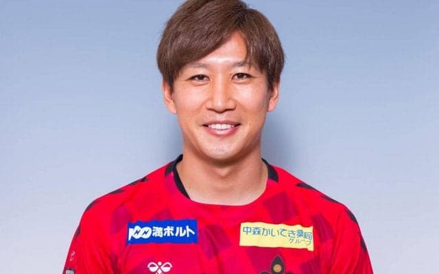 金沢がNo.11、FW杉浦恭平との契約を更新「目標達成の為に覚悟をもって全力で闘います」