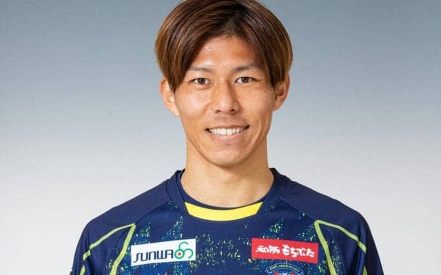 群馬のサイドアタッカー、MF白石智之が契約更新「共に2023年も最高に楽しみましょう！」