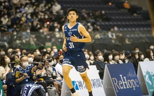 横浜BC、ユース育成特別枠・18歳の平岡勇人が初出場…1分33秒の出場で3Pを2本試投