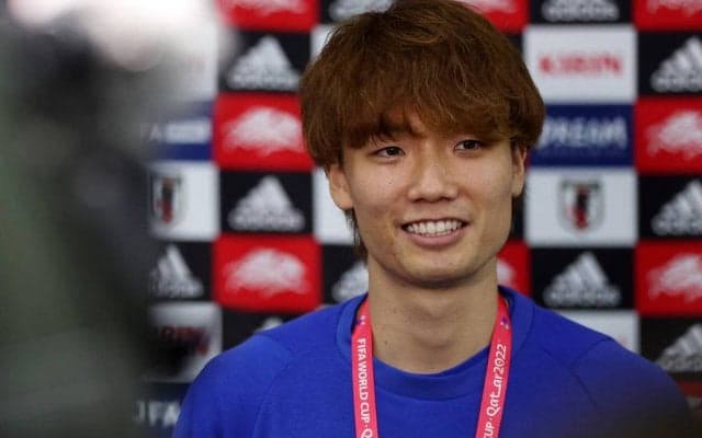 「犬になりてえ」日本代表DF板倉滉からのクリスマスショットは愛犬との1枚！「かっこいい、、」と見惚れる声多数