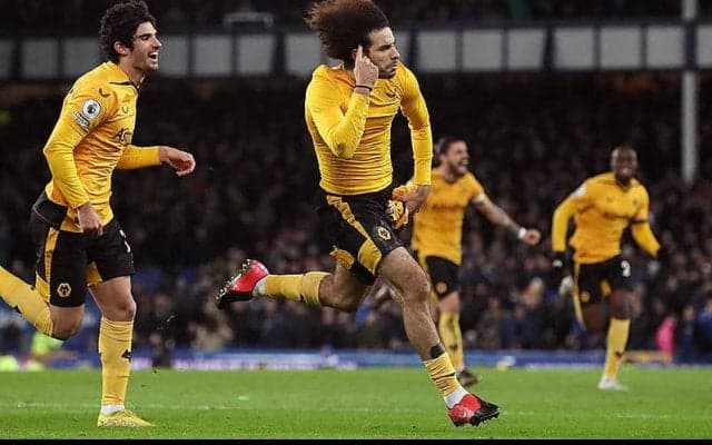 ロペテギPL初陣のウルブスが後半AT弾で劇的逆転勝利！　6戦ぶり白星で最下位脱出《プレミアリーグ》