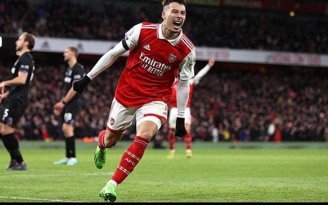 若手アタッカー陣躍動の首位アーセナルが再開初戦で鮮やか逆転勝利！　軽傷抱える冨安健洋はベンチ外《プレミアリーグ》