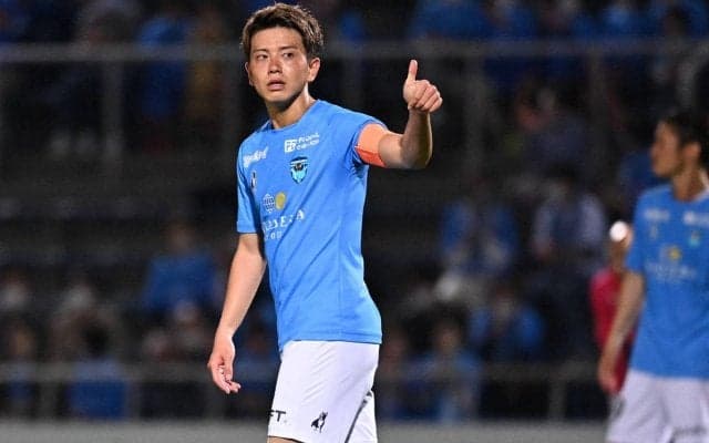J1昇格の横浜FCがMF長谷川竜也、FW伊藤翔、FW山下諒也と契約更新