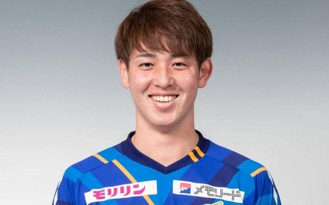 J1王者横浜FM、J2通算49試合15得点のFW植中朝日を長崎から獲得！「とてもワクワクしています！」