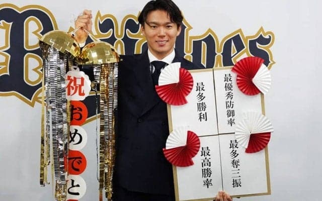 山本由伸、球団史上最高の年俸6.5億円で更改　メジャー挑戦に含みも「素晴らしい評価」