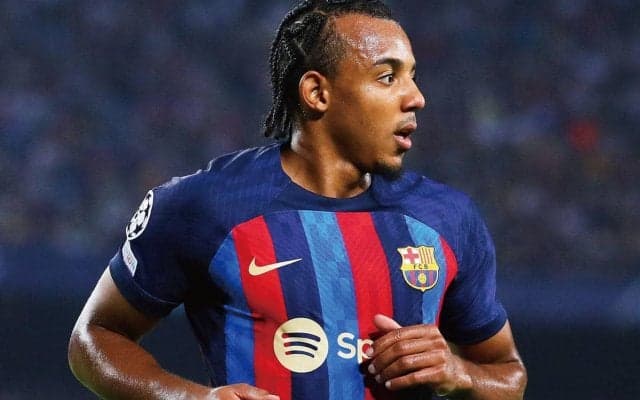 補強より既存戦力！ バルサはクンデを右SBで継続起用すべきとの声「1月の完璧な署名」