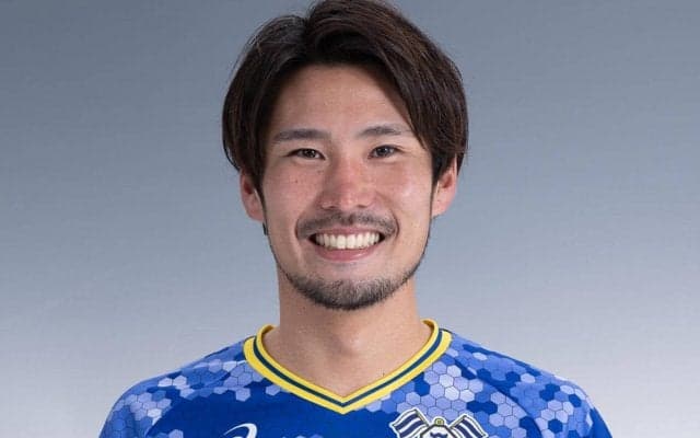 今治が5年目を迎えるMF上原拓郎と契約更新、今季は30試合1得点「恩を来年こそは返せるように」