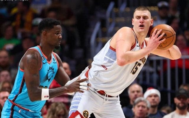 ナゲッツのニコラ・ヨキッチがNBA史上4度目となる歴史的なトリプルダブルを達成