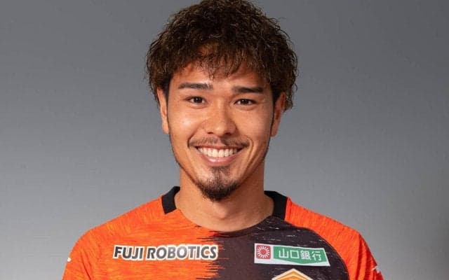 山口が6年目のMF池上丈二と契約更新「結果にこだわりプレーしていきます」