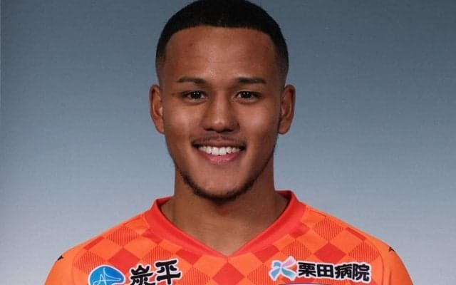 相模原が岡山からMFデューク・カルロスを完全移籍で獲得、今季は長野でプレー「必ず昇格しましょう！」