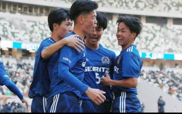 白熱の開幕戦は成立学園に軍配！　3点ビハインドから猛追の津工を振り切る【高校サッカー選手権】