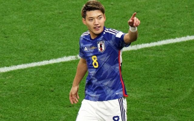 「超かっこいい」「待ち受けの仲間入り」堂安律、初著書が早くも話題に「めっちゃ楽しみ」