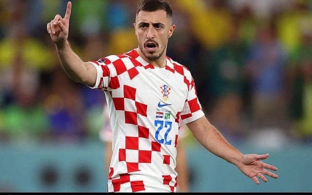 チェルシーがユラノビッチ獲得に動く！　W杯で躍動のセルティックSB