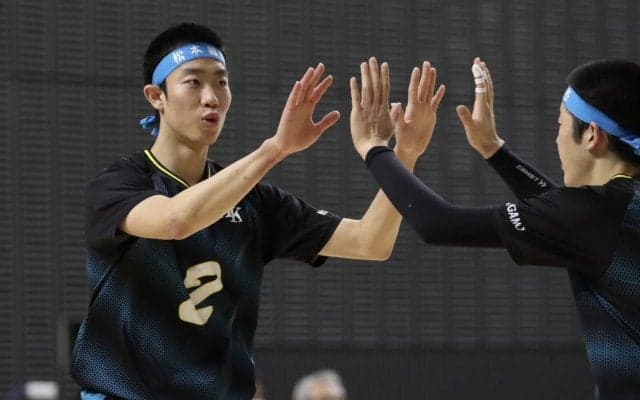 松本国際 2年生エース德留巧大が堂々のプレー 激戦区に入った春高へ「『注目されるじゃん』って。燃えます」【春高出場校の天皇杯②】