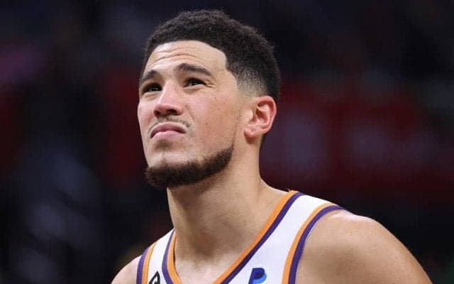 直近9戦のうち6試合を欠場していたサンズのデビン・ブッカーが最低4週間の離脱