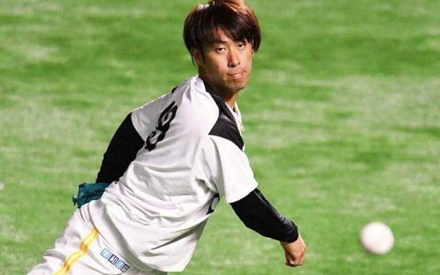 鷹戦力外の秋吉亮、来季は独立Lで兼任コーチ　「1人でも多くNPBに行けるように」