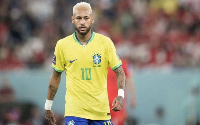 【海外サッカー】ネイマール、ジーコ、ロナウジーニョ…　ペレを新旧10番が追悼「ブラジルは王様が地位を高めた」